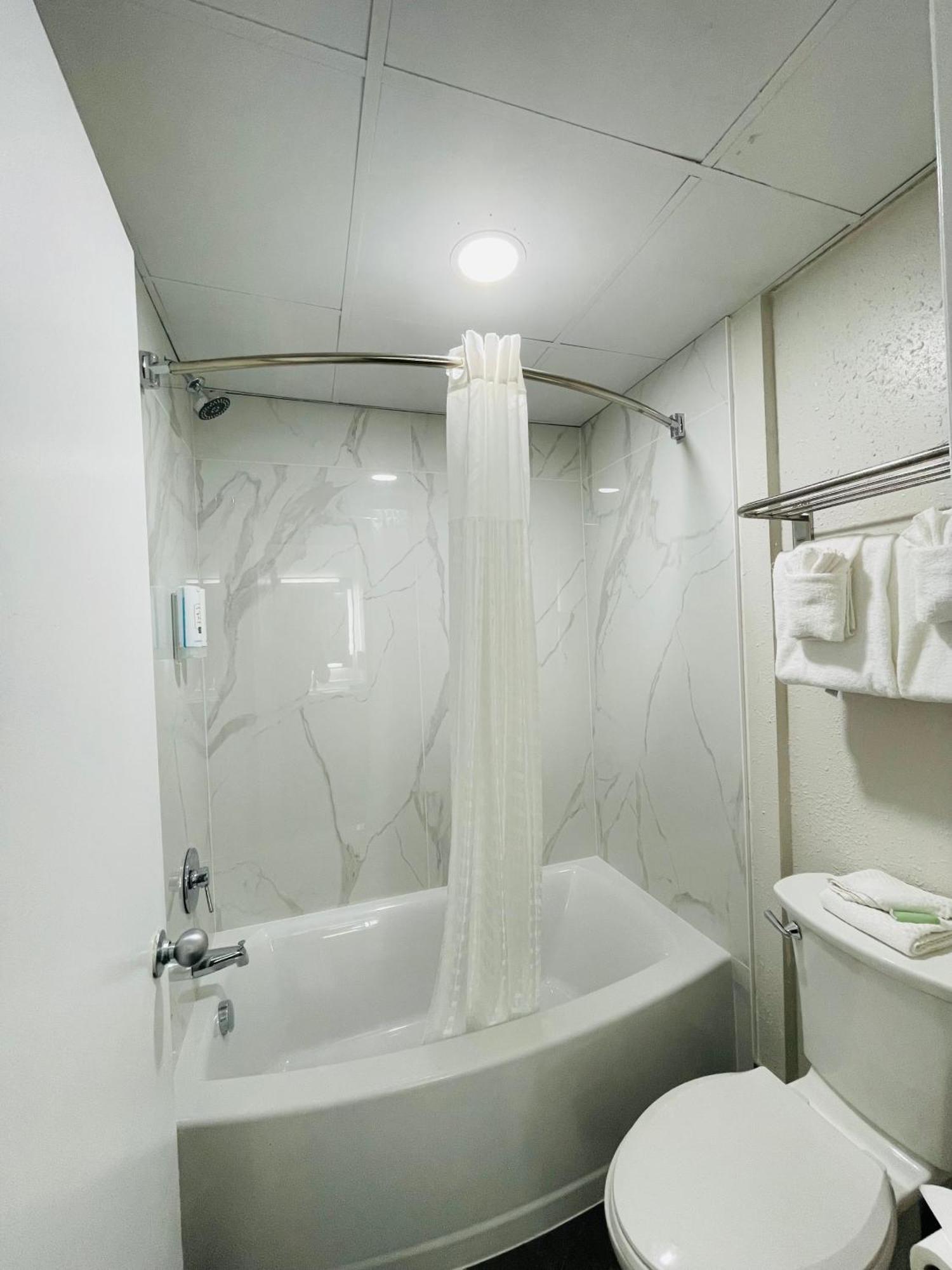 Quality Inn Washington Nc Экстерьер фото